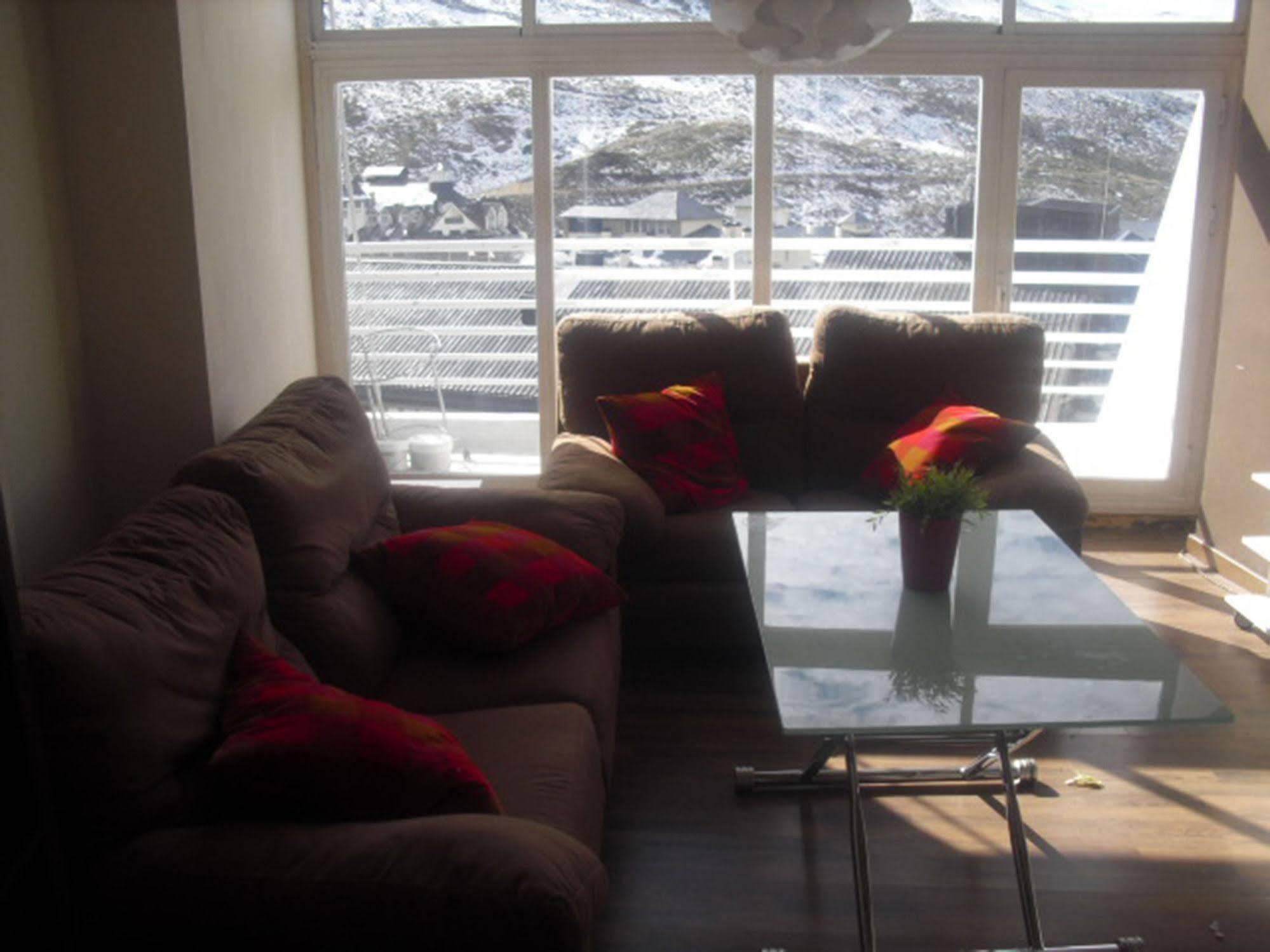 Apartamentos Mont Blanc Asn Serra Nevada Exterior foto